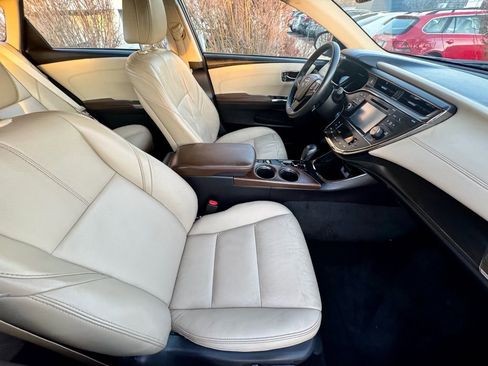 Used 2016 Toyota Avalon XLE Plus FWD image 17