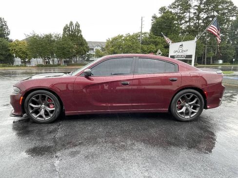 Used 2017 Dodge Charger R/T RWD image 5