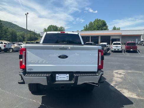 New 2026 Ford F250 Lariat w/ Chrome Package AWD/4WD image 6