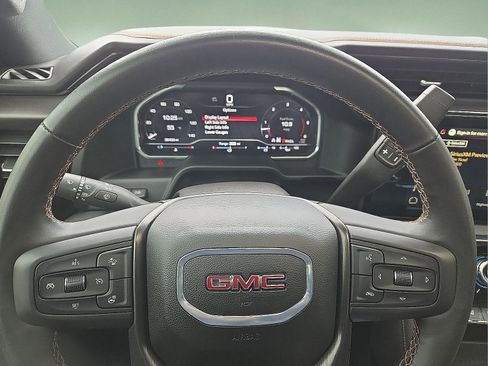 Used 2025 GMC Sierra 2500 AT4 w/ AT4 Premium Plus Package AWD/4WD image 24