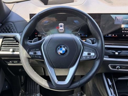 Used 2025 BMW X5 xDrive50e AWD/4WD image 14