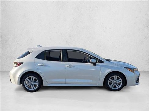 Used 2022 Toyota Corolla SE FWD image 4