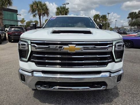 Used 2025 Chevrolet Silverado 2500 LTZ w/ LTZ Premium Package AWD/4WD image 23