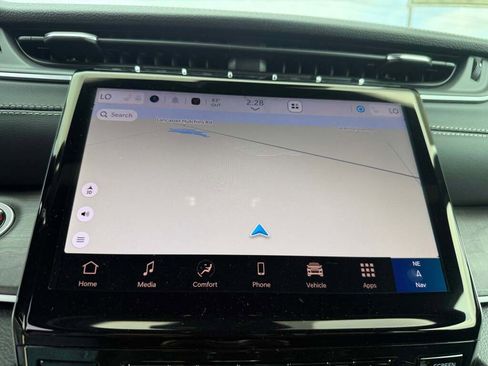 New 2025 Jeep Grand Cherokee L Limited w/ Black Appearance Package image 35