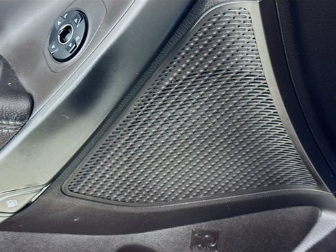Used 2017 Hyundai Santa Fe SE FWD image 22
