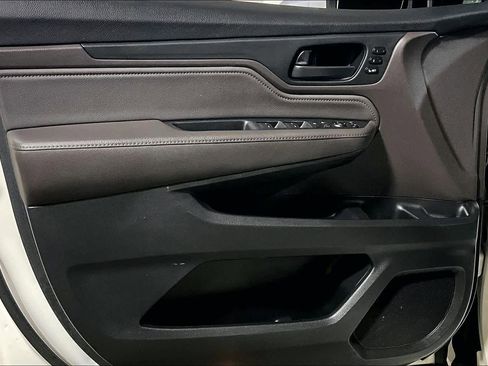 Used 2018 Honda Odyssey Touring image 22