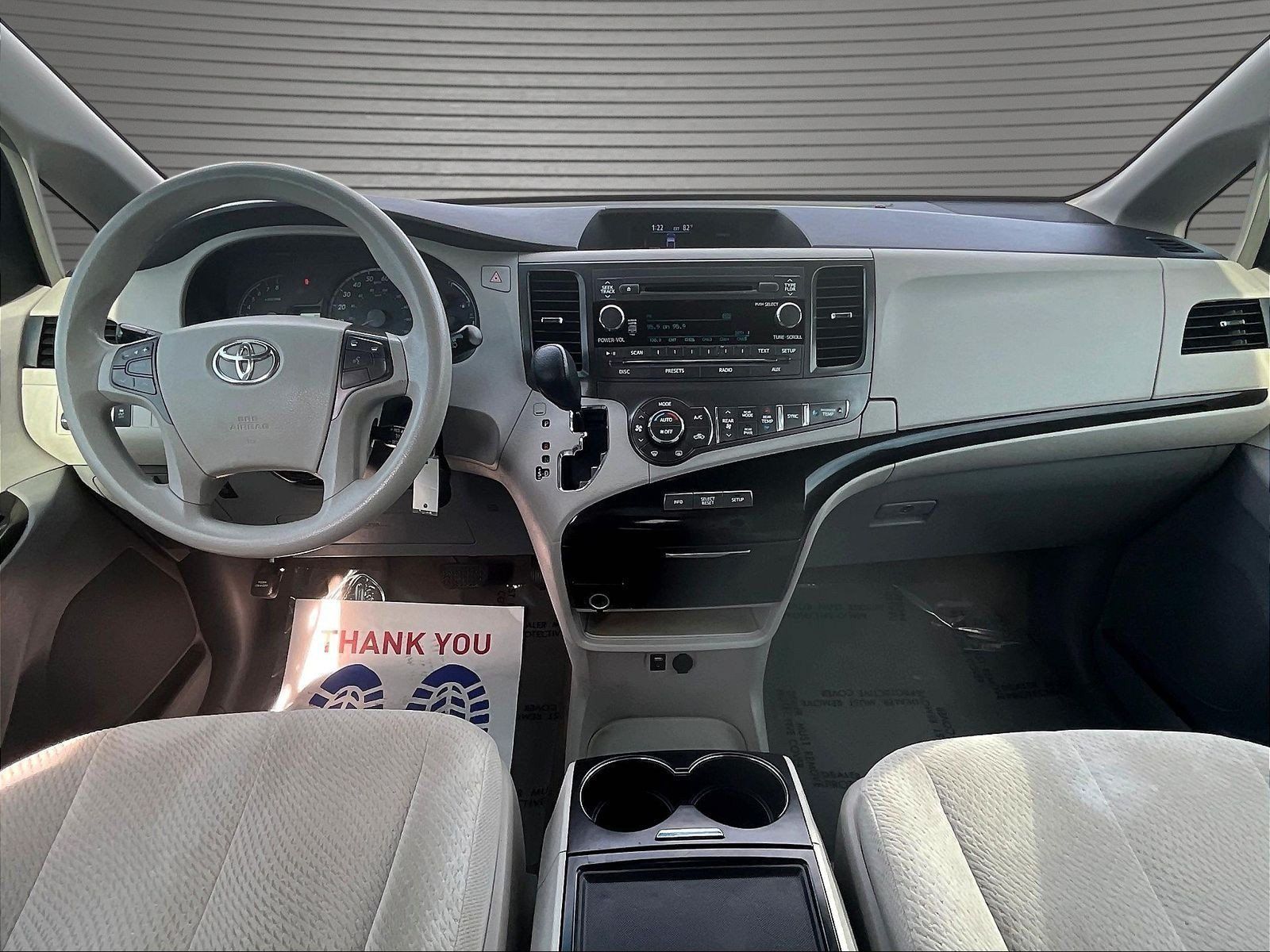 Used 2013 Toyota Sienna LE FWD image 9
