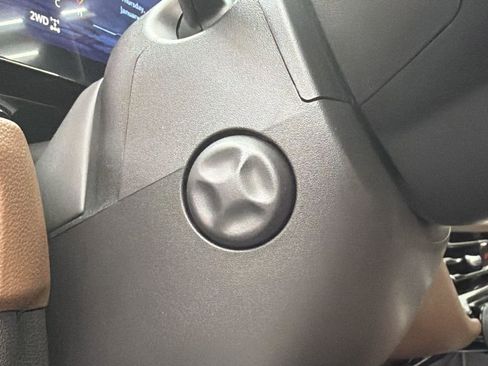 Used 2026 Chevrolet Suburban High Country w/ Sun And Tow Package image 27