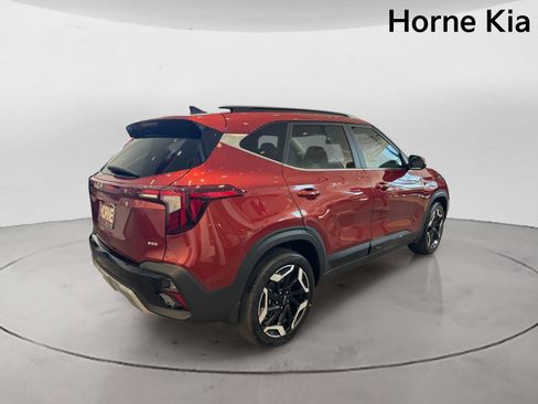 New 2026 Kia Seltos SX AWD/4WD image 4