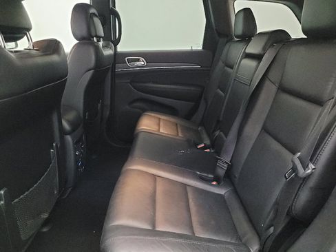 Used 2020 Jeep Grand Cherokee Limited image 18