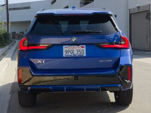 Used 2025 BMW X1 xDrive28i w/ M Sport Package image 6