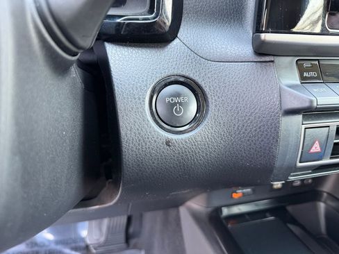 Used 2025 Toyota Camry LE image 17