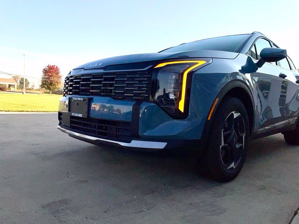 Used 2026 Kia Sportage EX w/ EX Panoramic Sunroof Package AWD/4WD image 14