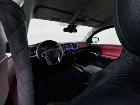 Used 2023 Toyota Tacoma SR5 AWD/4WD image 22