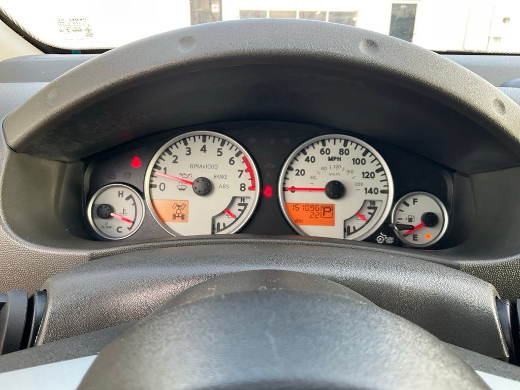 Used 2017 Nissan Frontier PRO-4X AWD/4WD image 12