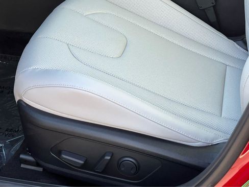 Certified 2026 Hyundai Elantra Limited FWD image 29
