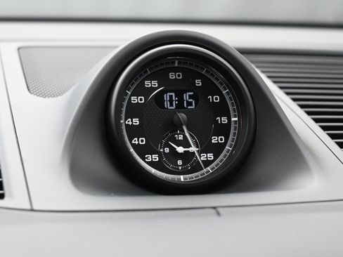 Certified 2026 Porsche Macan AWD/4WD image 14