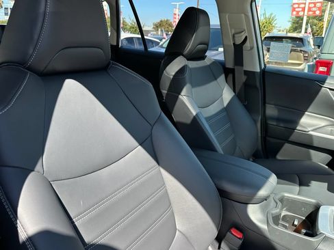 Used 2025 Toyota RAV4 XLE Premium FWD image 16