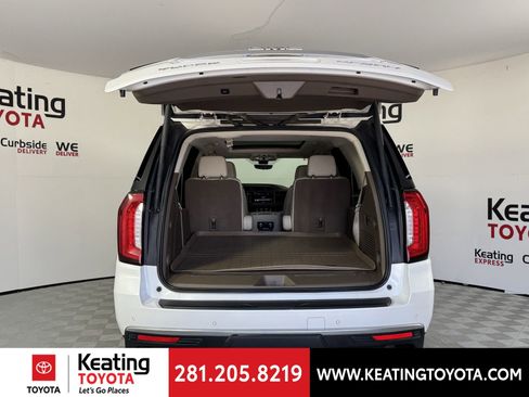 Used 2021 GMC Yukon Denali w/ Denali Premium Package AWD/4WD image 17