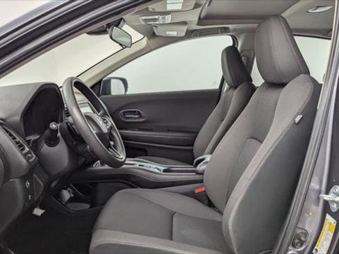 Used 2022 Honda HR-V EX image 12