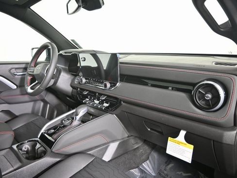 New 2026 Chevrolet Colorado Z71 w/ Technology Package AWD/4WD image 15