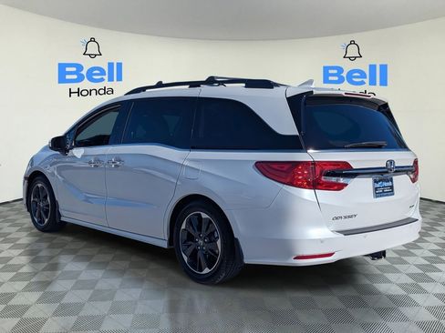 Certified 2023 Honda Odyssey Elite image 3