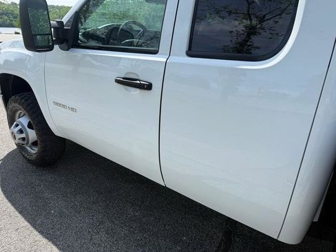 Used 2013 GMC Sierra 3500 W/T AWD/4WD image 13