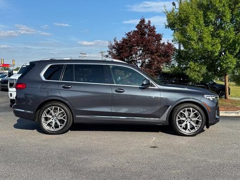 Used 2021 BMW X7 xDrive40i w/ Executive Package AWD/4WD image 2