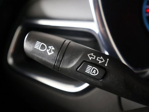 Used 2023 Chevrolet Equinox LT AWD/4WD image 34