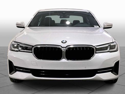 Used 2022 BMW 530i xDrive w/ Convenience Package AWD/4WD image 2