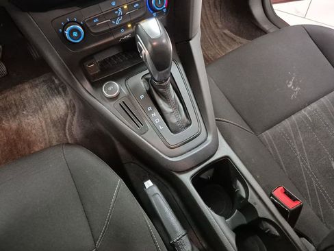 Used 2015 Ford Focus SE image 16