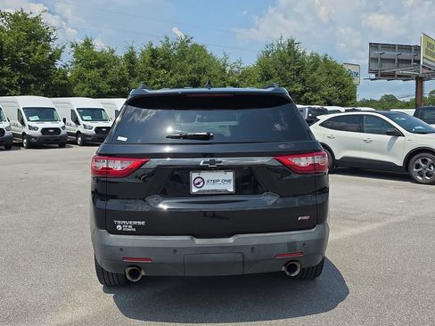 Used 2018 Chevrolet Traverse RS FWD image 6