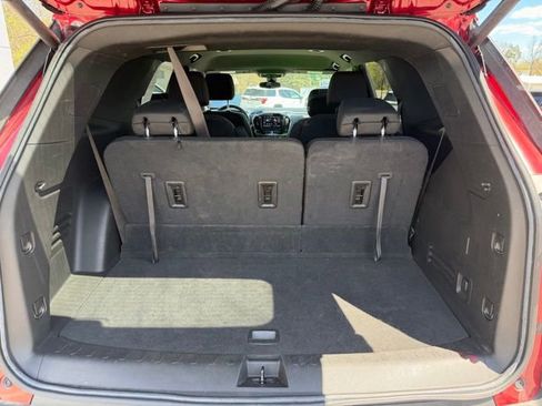 Certified 2023 Chevrolet Traverse LT FWD image 14