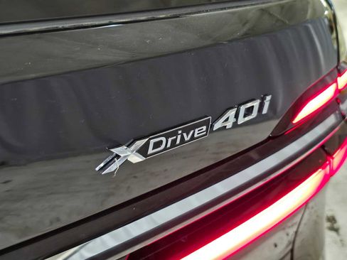 Used 2024 BMW X7 xDrive40i w/ Premium Package AWD/4WD image 17