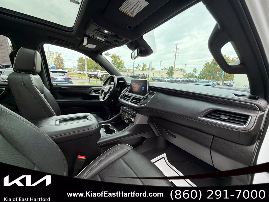 Used 2023 GMC Yukon XL SLT AWD/4WD image 12