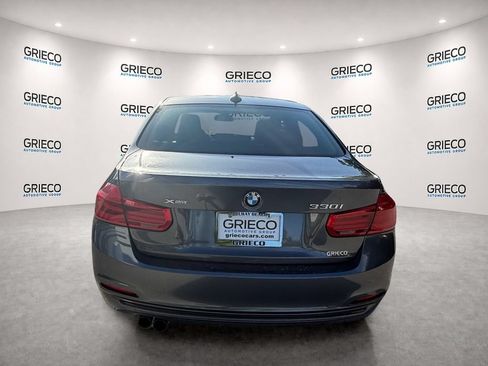Used 2018 BMW 330i xDrive Sedan AWD/4WD image 6
