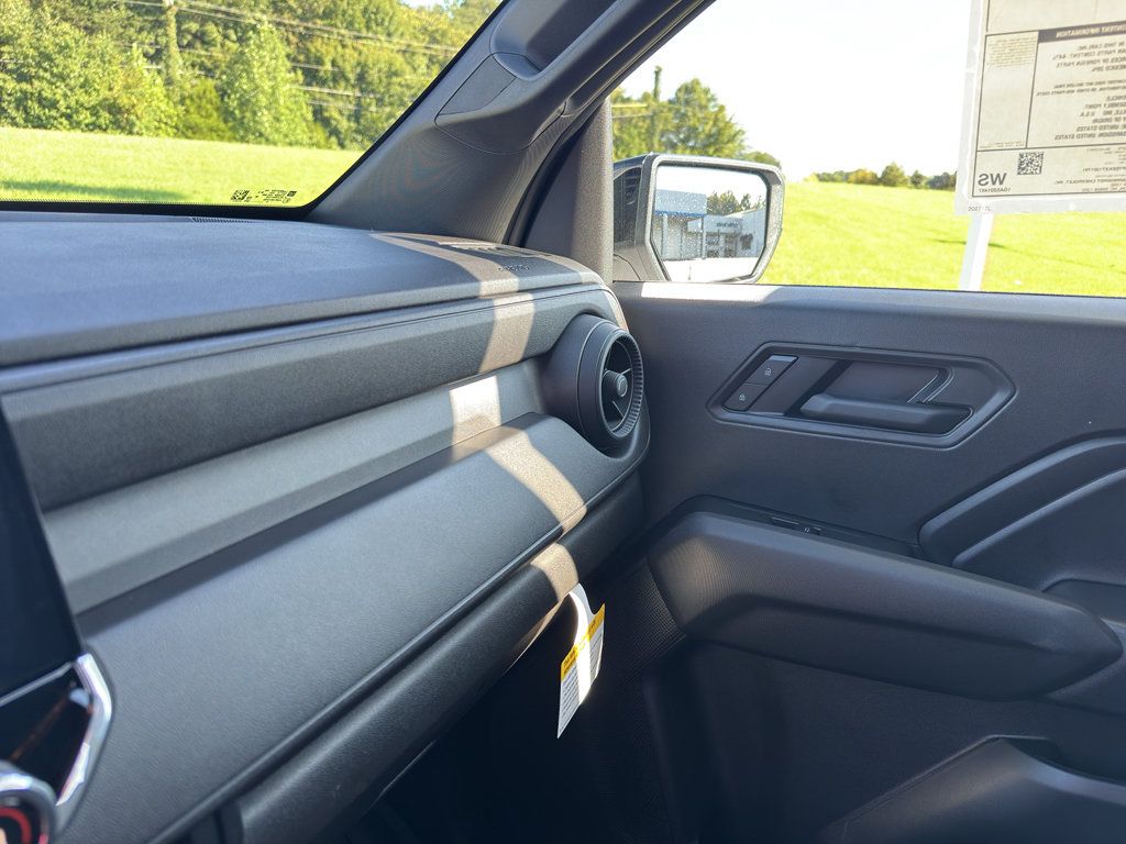 New 2026 Chevrolet Colorado Trail Boss AWD/4WD image 20