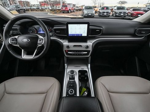 Certified 2023 Ford Explorer XLT w/ Equipment Group 202A image 31