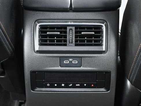 Used 2024 MAZDA CX-90 Plug-In Hybrid w/ Preferred AWD/4WD image 17