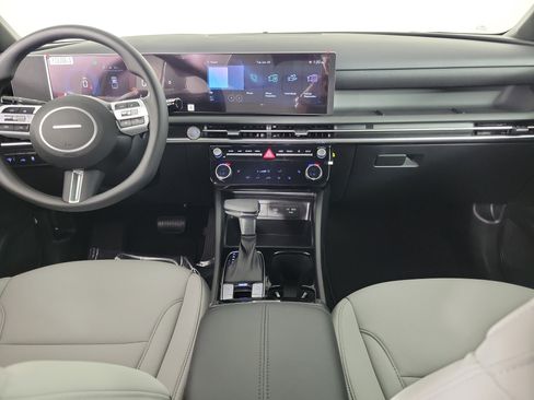 New 2025 Hyundai Santa Cruz SEL image 4