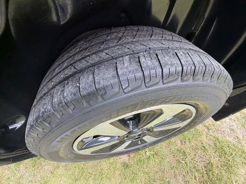 Used 2017 Subaru Forester 2.5i Premium w/ All-Weather Package image 30