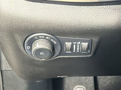 Used 2024 Jeep Compass Limited AWD/4WD image 20