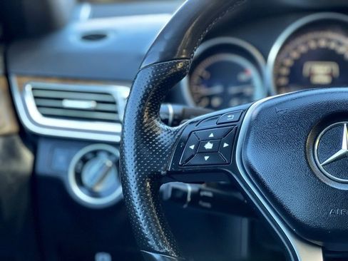 Used 2016 Mercedes-Benz E 350 4MATIC Sedan image 35