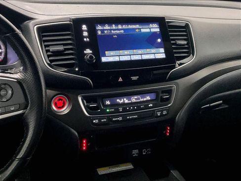 Used 2022 Honda Passport TrailSport image 18