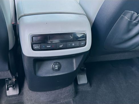 Used 2023 Hyundai Palisade SEL FWD image 21