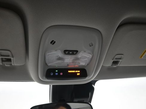 Used 2024 Chevrolet TrailBlazer LT image 11