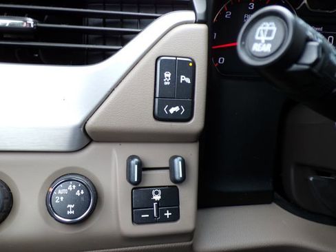 Used 2015 GMC Yukon XL SLE w/ Convenience Package image 24