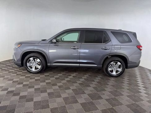 Certified 2024 Honda Pilot EX-L image 4