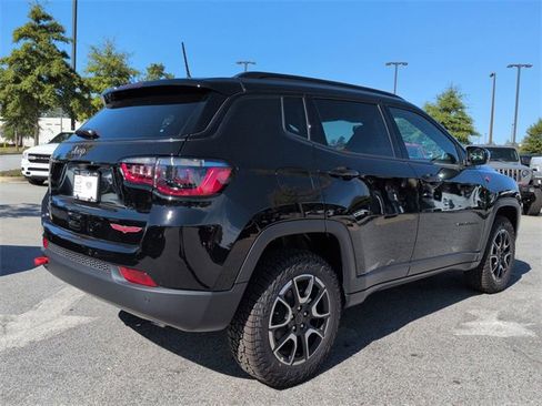 New 2026 Jeep Compass Trailhawk image 4