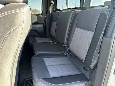 Used 2023 Nissan Titan S RWD image 15